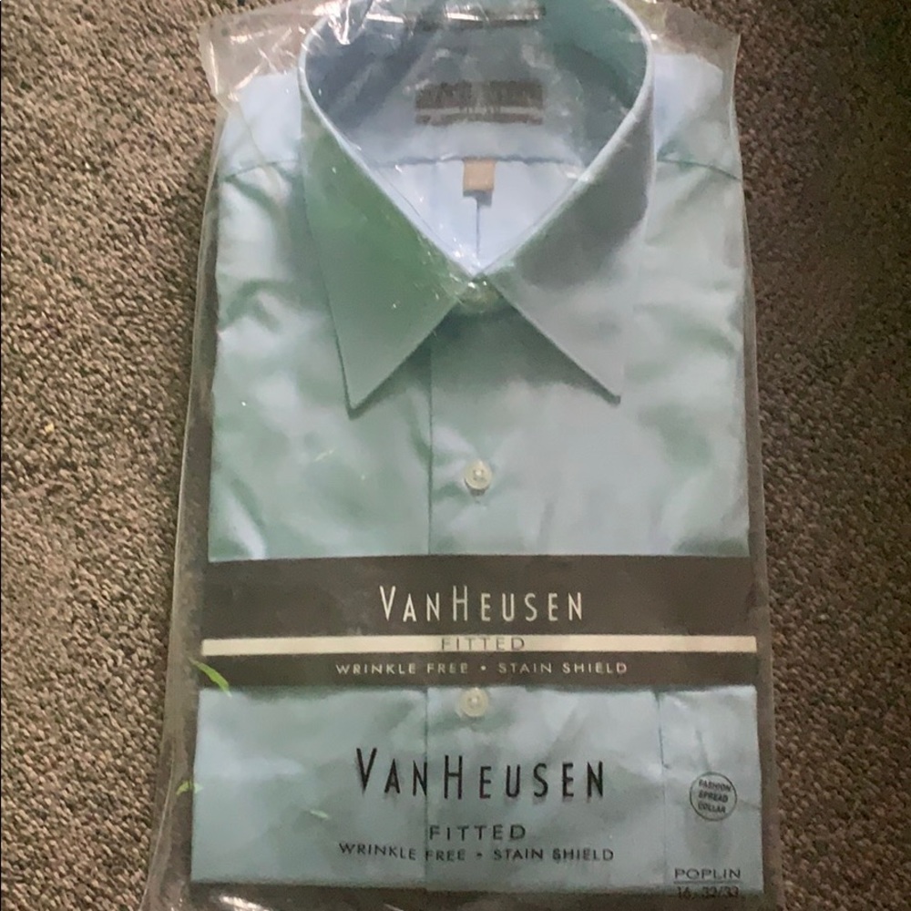 Van Heusen fitted dress shirt